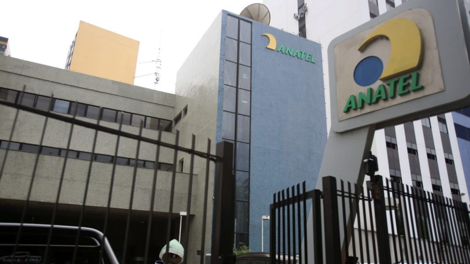 Anatel lança plano para combater concorrência desleal e regularizar banda larga fixa